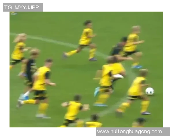 德国与阿尔及利亚足球赛中的搞笑瞬间大盘点让人捧腹大笑的精彩时刻回顾